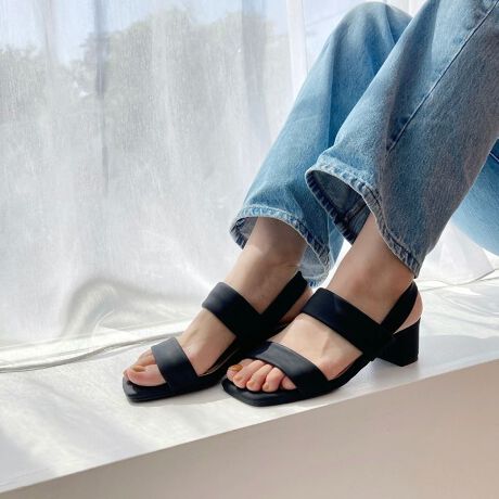 NlCT_I炳炵fނCT_IlC̃T_ɖ\ȃubNJ[oIXgb`̌fނőɂ҂tBbg1́AƂ_炩B}bgȎƃXNGAgDlۂA~hq[ł肰ȂX^CAbv҂łD́Bg[AbvłzCgA[hȃubNAW߃O[̃VbNȃJ[WJȂ̂ŕLV[Ŋł̂|CgB37i23.5jTCY̕Б̏d@200ySTAFF RgzSTAFF@D񕁒ĩTCYF22.5cm/STCYpTCYFS(22-22.5cm)TCYzF҂RgFSŏ]܂ÃxgLktBbg܂Bn_炩ĂƂĂyłBSTAFF@I񕁒ĩTCYF23.5cm/MTCYpTCYFM(23-23.5cm)TCYzF҂RgFMTCYł҂łBkobN̐n炩ȔGŗĂċCłBSTAFF@H񕁒ĩTCYF24.5cm/LTCYpTCYFL(24-24.5cm)TCYzF҂RgF҂łB_炩ČCC̐SzȂłBE₷łBTvɂĎBeĂ܂̂ŁA~FASFAn̐F̎dlɕύXꍇ܂B炩߂B[^:52208]