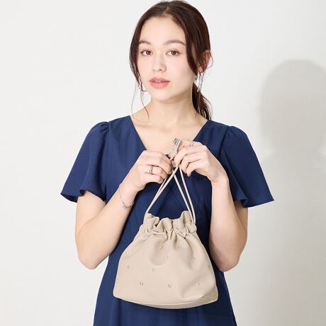 1_łςƃR[f؂₩ɂĂrW[`[tӂ񂾂ɕtANZT[oŐgɒВobOB}`̂ŌڈȏɉוՂ̂|CgBꉟJ[̏_炩ȃu[͎邾ŃghX^CɃAbvf[gĂBTvɂĎBeĂ܂̂ŁA~FASFAn̐F̎dlɕύXꍇ܂B炩߂B[^:BA-258]