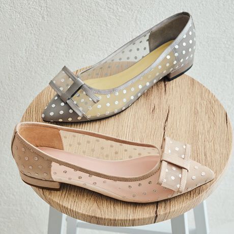 `[ƃTȇfނgݍ킹tF~jȃtbgpvX́Ahbggbṽ{Ȃǂ킢炵vflߍ񂾃ACeB_炩NbV߂̃q[ŕ₷QȂ̂łłɂB߂̃J[X^COɂ킹₷AVA[y݂Ȃ݊̂fUC͓IŁAy₩ȑoĂʂ1ɁBTvɂĎBeĂ܂̂ŁA~FASFAn̐F̎dlɕύXꍇ܂B炩߂B[^:51123]