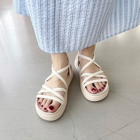 yʂŕ₷AH݂ɂXgbvT_Bg[J[IȃT_́AVvoÅ̂Xgbvł肰Ȃ炵vXB̃Xgbv̓SɂȂĂ邽ߒE₷AC\[̒e͐Xgbv͏_炩NbVfނgpĂ邽߁A₷BJbRCCpcX^CA炵s[XX^C܂ŃR[fBl[gyȂI[}CeB[1BTvɂĎBeĂ܂̂ŁA~FASFAn̐F̎dlɕύXꍇ܂B炩߂B[^:51218]