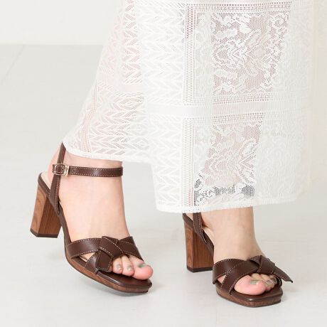 lC̃{fUC̓AVg[ɂ邱ƂőlۂvXAxgɂ̓Xeb`{ƂŔ̂fUCɂ܂Ƃ߂1B߂̃q[ł1.2cm̃Xg[Ă̂őւ̕SȂAfC[gɂ҂Bq[̓Ebh̃fUCȂ̂Œ悢tJWAh̕ł₷AJ[WJ́BTvɂĎBeĂ܂̂ŁA~FASFAn̐F̎dlɕύXꍇ܂B炩߂B[^:51225]