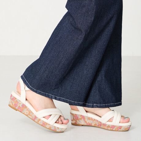 q[̉؂₩ȎhJĂ炵T_́ARNy₩ȑoĂB̃NbVƃtg̗̓IȃpfbgxgőDAEGbW\[ň芴̂闚SnBjAX̂J[WJőfɓ݂₷ANXfUC6cm̃q[őƌ̂B37i23.5jTCY̕Б̏d@280ySTAFF RgzSTAFF@D񕁒ĩTCYF22.5cm/STCYpTCYFS(22-22.5cm)TCYzF傫RgFS̓Iɂ芴܂BRNƎhJ̃q[Ă炵Ă킢łISTAFF@I񕁒ĩTCYF23.5cm/MTCYpTCYFM(23-23.5cm)TCYzF҂RgFMTCYł҂łB̋킽ŁAɊ܂߂ΖȂłBSTAFF@H񕁒ĩTCYF24.5cm/LTCYpTCYFL(24-24.5cm)TCYzF҂RgFLł҂łBn_炩SnłBTvɂĎBeĂ܂̂ŁA~FASFAn̐F̎dlɕύXꍇ܂B炩߂B[^:52212]