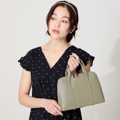 ԌL߂ŏoꂪ₷ʋΗpfC[gɂ߁Bƕ\Ƀ|Pbg肿Ƃ[₷AՂƓTCYȂX^CO̎זɂȂȂ̂|CgB[݂̂uEAȂꊴ̂O[Ǝg₷ubN̑lJ[ŃANZgɂȂACeBTvɂĎBeĂ܂̂ŁA~FASFAn̐F̎dlɕύXꍇ܂B炩߂B[^:BA-259]