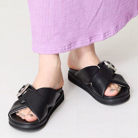 ghłAEGX^̃obNƃng̃fUCNۂpfbgT_B{[̂xgɂ̓NbVĂ̂őݍłӂӂ̑肪ȂɂȂ闚SnBǂ݂̂鍂፷̏Ȃ\[ƁAɂ҂ƉC\[̌`󂪓̃RtH[gT_BTvɂĎBeĂ܂̂ŁA~FASFAn̐F̎dlɕύXꍇ܂B炩߂B[^:51223]