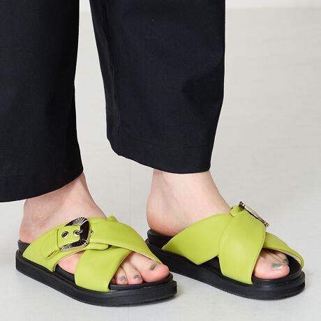 ghłAEGX^̃obNƃng̃fUCNۂpfbgT_B{[̂xgɂ̓NbVĂ̂őݍłӂӂ̑肪ȂɂȂ闚SnBǂ݂̂鍂፷̏Ȃ\[ƁAɂ҂ƉC\[̌`󂪓̃RtH[gT_BTvɂĎBeĂ܂̂ŁA~FASFAn̐F̎dlɕύXꍇ܂B炩߂B[^:51223]