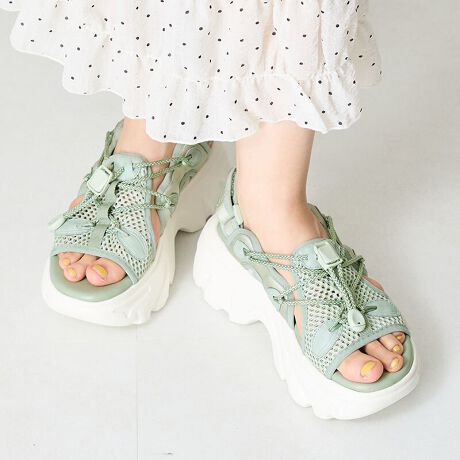 ȃbVfނ|CǧX|[cT_̓tgɂ̓AWX^[Aɂ̓}WbNe[v{ƂŎ̑ɍ悤ɒ߂\B6.8cm̃q[Ō݂̂Xg[t̃{[G炵VGbgĂBfō킹̂͂A߂̎J[\bNXƍ킹Ēy߂̂|CgBTvɂĎBeĂ܂̂ŁA~FASFAn̐F̎dlɕύXꍇ܂B炩߂B[^:51210]