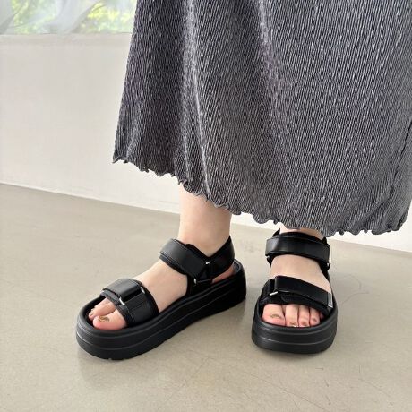 yFit meT_z߂2EB߂łĕ₷1ByĒe͂̂̌^\[Ǝ̑ɍ킹ătBbg𒲐߂łdl̃T_B悢̌\[͌ڈȏɌyʂŕ₷XgXt[|CgBg[J[ŃVvȃfUC͂肰Ȃ̃Vo[|CgƂȂ̂BǂȃX^COɂ݁AfłC킹₷Ԋy߂ACeBPOINTPOINT.1   Ԃ肪ǂ^тX[YPOINT.2   IWi݌v̌yʃ\[POINT.3   ɍ킹ătBbg𒲐߁ySTAFF RgzM[F^b̍F^GWvg^n[ĩTCYF23.5][pTCYF23.5^p󋵁FfŒp^TCYF҂]̃TCYŃsb^łB\[ɂӂ̂ŁAɎ܂ĂāAO̒ʂtBbgĂ܂xg͏_炩nŔ肪悭A2{Ƃ}WbNe[vȂ̂őɍ킹Ēł̂IIH.M[FL^b̍F^GWvg^/n[ĩTCYF23.5/ACeɂĂLi24.0cmj𒅗p邱Ƃ܂B][pTCYF23.5^p󋵁FfŒp^TCYF҂]ĩTCYł҂łIxg_炩CCꂵɂȑfނŁAڈȏɌyđ^тX[Ył􁦃TvɂĎBeĂ܂̂ŁA~FASFAn̐F̎dlɕύXꍇ܂B炩߂B[^:51226]