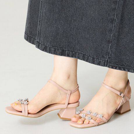 ؚȃi[XgbvɁAt[`[t̃rW[_Ɏ{fBCNȃT_Bאg̃XNGAgDɁA`̃AChq[gݍ킹邱ƂŗƂ̔rVGbgBƊOŃfUCςXgbvōוɂ܂ł1B߂̃{gX烂`[t肰Ȃ猩X^CO߁BTvɂĎBeĂ܂̂ŁA~FASFAn̐F̎dlɕύXꍇ܂B炩߂B[^:51231]