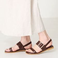 オリエンタルトラフィック(ORiental TRaffic)のベルトバックルフラットサンダル/52217