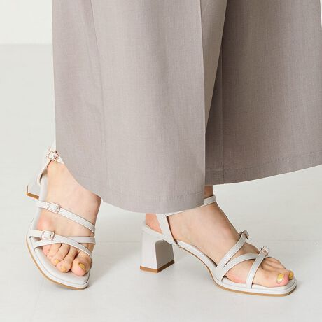 [^:51233]AVg[ɔzui[XgbvɏԂ̃obN{A肰ȂANZgT_BRot\[ɁA6.8cm̍̂ό`q[Ń[hȗvfvXBAbp[C\[܂őSăg[ł܂Ƃ߂邱ƂŏiȈۂɎdグĂ̂ŁAR[fBl[gI΂ɃfC[gł1BTvɂĎBeĂ܂̂ŁA~FASFAn̐F̎dlɕύXꍇ܂B炩߂B