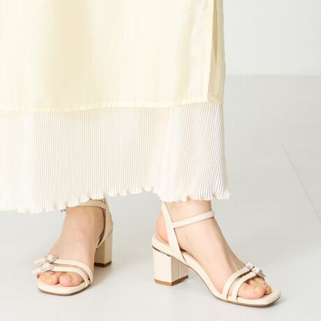 n[gEI[oEXNGAƌ`̈قȂrW[obN1{1{̃xgɂ̂AƂƂlߍ񂾃T_BJ[ɂăX[XfjAGiȂǑfނςĂꂼقȂ镵͋CɂĂ̂ŃX^CO̕L肻B芴̂`L[q[ɂ́AVo[̃^bNC{ApȂ̃ACeBTvɂĎBeĂ܂̂ŁA~FASFAn̐F̎dlɕύXꍇ܂B炩߂B[^:51234]