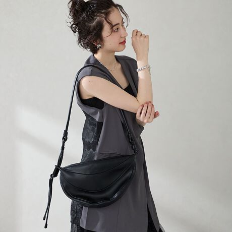 [^:BA-261]n[t[^̃VvȃfUCŃJWAtF~j܂ŃX^COI΂g閜\obOB_炩fފŎg₷AV_[͌іڂ̈ʒuςĒ̒߂\BڈȏɓTCY͉וɂ劈Bx[VbNȃubNƃzCg̃J[WJ͓IByIXXPOINTzTCȟіڂقǂăV_[̒߂\TvɂĎBeĂ܂̂ŁA~FASFAn̐F̎dlɕύXꍇ܂B炩߂B