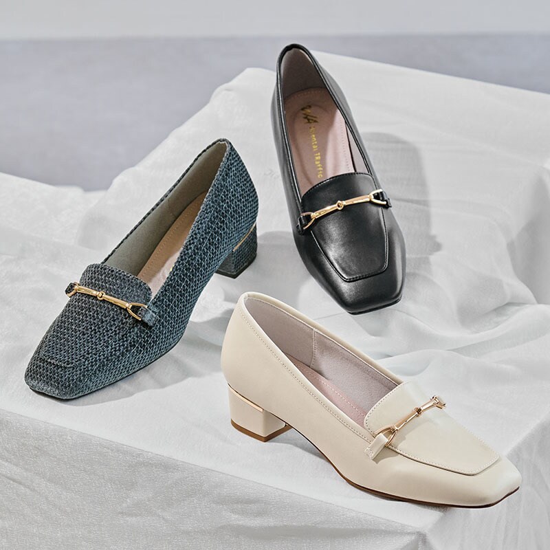 引き取り限定 セール】メタリックラインビットヒールローファー 32303