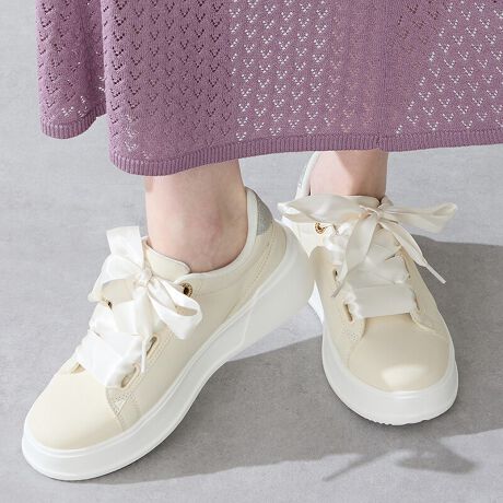 [^:OT3771]ANeBû̃R[g\[̃Xj[J[̓VvȃfBe[ɂ邱ƂœɗnރfUCɁBV[[XTe{ɂArW[̃p[căGKXvfvXƕipvXh̕ɂ킵ĂقACeBȂyʂȃ\[͒ԕĂɂA\[̐FzCgɂ邱ƂŌڂy₩Ɏdグ1BTvɂĎBeĂ܂̂ŁA~FASFAn̐F̎dlɕύXꍇ܂B炩߂B