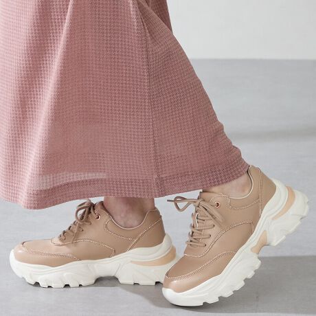 [^:OT3769]g[̃J[ȌɃLƋPCXg[ڂAl̉؂₩Z1Bĉʊ̂\[gݍ킹邱ƂŃJWA_EĂ̂ŃtF~jȃR[f͂AfjȂǃpcX^CƂQBCXg[ۗubNƁAk[fB[ȃJ[fBCNȃx[W2FWJBTvɂĎBeĂ܂̂ŁA~FASFAn̐F̎dlɕύXꍇ܂B炩߂B