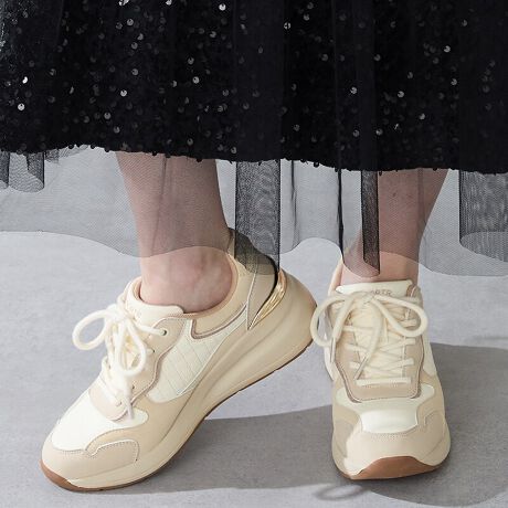 [^:OT3770]X^CAbvq[Abvdl̃\[gpXj[J[͎RɋrʂoĂBTChɂ͏iȃLeBOfUC{A肰ȂANZgɁBS̓IɂƂאg̃VGbgŃJWA}āAipvXh̕ɂ߂ACeɁBƂɃ^p[ctČpȂACeBTvɂĎBeĂ܂̂ŁA~FASFAn̐F̎dlɕύXꍇ܂B炩߂B