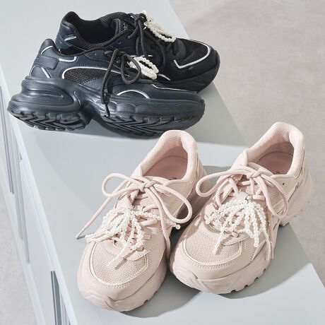 ANZT[t̃Xj[J[oB߃\[YCNȃXj[J[AV[[XەRɂ邱Ƃŏ炵IBAbp[ɂ͒ʋC̗ǂbVfނgp邱ƂŁAɌyoĂBؚȃp[{̓tbNŊȒPɎO\Ȃ̂ŁAJWAtF~j܂ŕLX^CɎg܂킵\BTvɂĎBeĂ܂̂ŁA~FASFAn̐F̎dlɕύXꍇ܂B炩߂B[^:OT3781]