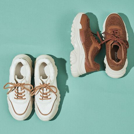 v킸G肽ȂقǃRR̃{AՂgpV[Y[h܂Xj[J[Bۂ݂̂ܐA{[~[Ȍ\[Ƒgݍ킹邱ƂŁAƂƂ񑶍݊̂鍡ۂVGbgɁB~NbV݂͌ƒe͂̂őւ̕SyĂ̂|CgBR[f̎ɂȂfUCɓ݂₷_炩͋C2FWJBTvɂĎBeĂ܂̂ŁA~FASFAn̐F̎dlɕύXꍇ܂B炩߂B[^:OT3782]