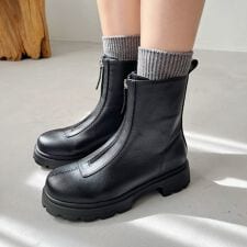 オリエンタルトラフィック(ORiental TRaffic)の軽量 ふかふかクッションで歩きやすい【25秋冬新作】フロントジップショートブーツ/51413