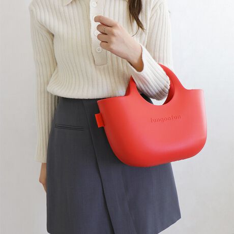 RƊۂ`󂪂킢oXPbgg[gobÓA}`őeʂȂ̂ŃVbsO₨oAUȂǕLV[ő劈Bۂ݂ттȂ̂ŁAr̂ЂɐH݂ɂ₷̂|CgBTCh̃oCJ[^OANZgƂȂAxƍ߂ĂBɂ͉ʂ̂ł莩ɂAp˔ACeBEVAfނ͉ꂪĂƂ₷Aې􂢂\ŌyʂŌ^ꂵɂ̂ŃfC[gɂ҂BTvɂĎBeĂ܂̂ŁA~FASFAn̐F̎dlɕύXꍇ܂B炩߂BsWhat's fungoofun(t@O[t@)?tfungoofun̓hCc̃bhhbgfUC܂iF DESIGN AWARD܂fUCi[`[ɂčꂽuhłBɗDƎEVAfނgTXeiuňۓIȃfUC̃obO|[`͐E璍ڂW߂Ă܂B[^:G-0026]