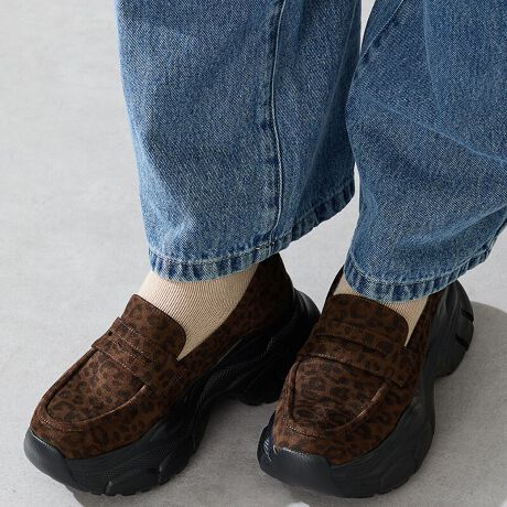 Ԃ̃RC[t@[ɏ{ȃXj[J[\[|킹JWACN1B፷̏Ȃyʃ\[gpĂ̂Ōڈȏɕ₷̂BRƂtH炵AbOACeŕLX^COɃ}b`Bh̃Ip[h́AZg[̃uEɃXG[hfނŏ_炩͋CɎdグJ[BTvɂĎBeĂ܂̂ŁA~FASFAn̐F̎dlɕύXꍇ܂B炩߂B[^:51326]