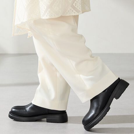 Ԃ̃TChSAu[ćAۂ݂̂Iu[NgDōۂtHɁAZ^[ɓꂽ̓IȐؑփfUCłЂƕȉACeB▭Ȍ̃\[͌yގgp邱Ƃő^т₷AWbv̂ȂSAfUCŒEyBR[fBl[gI΂ȂZ߂̏䊴ɁAubNƃ_[Ng[̃uE̍킹₷2FWJł̓~劈􂵂BTvɂĎBeĂ܂̂ŁA~FASFAn̐F̎dlɕύXꍇ܂B炩߂B[^:51414]