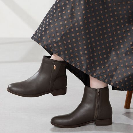 [q[ŕ₷u[ćA`̃^`[tTChɂfUCŁAJWAîdオɁB͋NтiCfނgpA~ɂ͒ɂȂɂ悤NbV邱ƂŗSnʂlꂽdlB悭ۂݑттA[hgD茩AZ߂̏䊴Ń\bNX^CcȂǃbOACeƂByIXXPOINTzʂ̂钆~gpTvɂĎBeĂ܂̂ŁA~FASFAn̐F̎dlɕύXꍇ܂B炩߂B[^:52408]