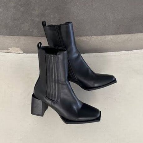 ̓IȐؑփfUCIȃV[gu[ćAL̃XNGAgD▭ȏ䊴ȂǃVGbgɂ1BRoɃXeb`{\[AI[o[q[ȂǑloĂBÔȂx[VbNJ[ŁAĩR[fBl[gɂ₷̂BTvɂĎBeĂ܂̂ŁA~FASFAn̐F̎dlɕύXꍇ܂B炩߂B[^:31392]