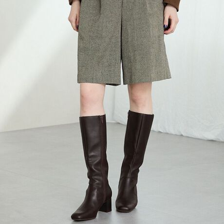 n̂X[Xfނō郍Ou[ćA߂̃q[ň芴AOu[cPڂƂĂ߂̃x[VbNfUCBZ^[V[ŏc̃CArʂBXNGAgDŒ悭JWA_EĂ̂ŁAR[fBl[gɍ킹₷A~jXJ[g~fBXJ[gȂǓ~̃X^COɊOȂACeBTvɂĎBeĂ܂̂ŁA~FASFAn̐F̎dlɕύXꍇ܂B炩߂B[^:51501]