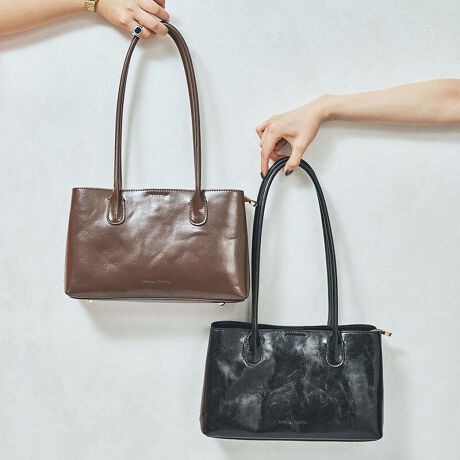 {̃OnhfUC̃obO̓AE^[̏ォł|₷̂|CgB͎d؂肪2tĂו̐₷AJɂ̓Xibv{^ƃt@Xi[tĂ̂ŏ̎[SBꂽVvȃfUCǂȃR[fBl[gɂ}b`ghobOB@TvɂĎBeĂ܂̂ŁA~FASFAn̐F̎dlɕύXꍇ܂B炩߂B[^:BA-267]