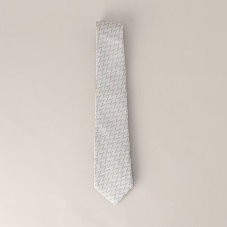 [^ԁF07-66NM07-205]sfUCt|`[tɂ`IȖ͗lAKX̃M[^CłBZŴ铯nF̔zFɂ邱ƂɂAFō킹₷lN^CɎdオĂ܂BN̗ǂȂ̂ŁAȂǂɂ߂łBsfށtiȌ򊴂̌fނgpĐDグfނłBs̘V܂̋@ŐDグĂ܂B