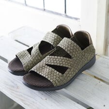 【25春夏新作】洗える 伸び伸び メッシュ 新感覚 サンダル