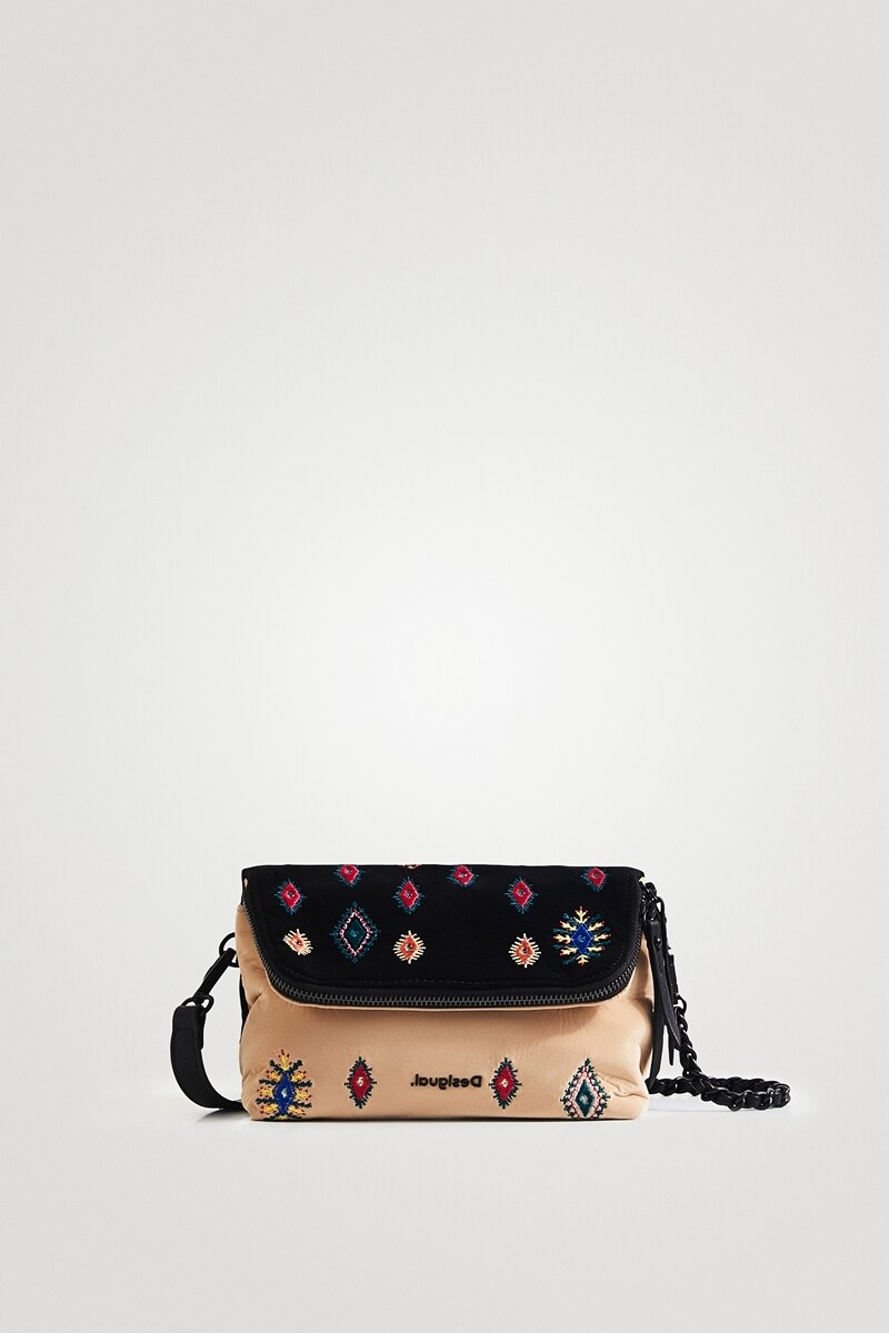 Desigualスタッズ刺繍ボディバッグ 黒　デシグアル デシグアル Desigual スタッズ付きハンドバッグ （グレー