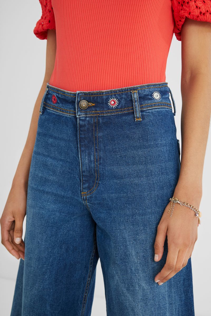 ワイドレッグのレディースクロップドジーンズ | デシグアル(Desigual) | 21WWDD37 | ファッション通販 マルイウェブチャネル