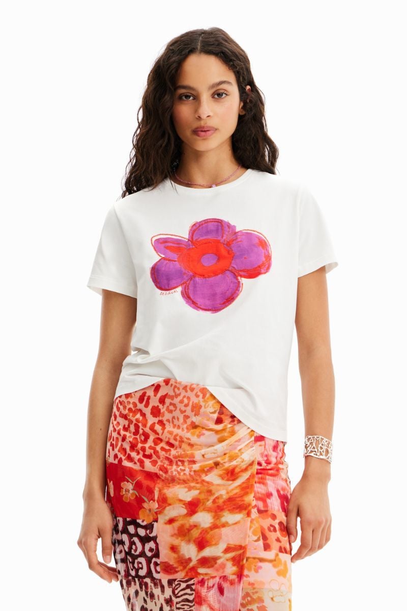デシグアル Desigual アーティ花柄プリントとギャザーデザインのレディーススリムTシャツ （グレー/ブラック） デシグアル Desigual アーティ花柄プリントとギャザーデザインの