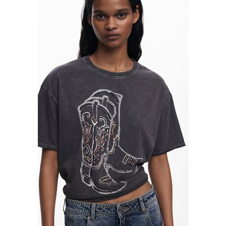 [^:25SWTKX9]Be[WӂJ[ƁA݊Q̃EGX^u[c̃CXg[A[gۓIȃOtBbNTVcBtgɎ{ꂽu[c`[t́A@ׂȃCƐFgŌIȂR[fBl[g₷fUCB[YȃVGbgƃhbvV_[ŁAJWAȂ炱ȂꂽۂɁBfjXJ[gƂ̑QŁA1ŃX^C̎ɂȂACełByDesigualfVOAzoZĩt@bVuhuDesigualifVOAjvBXyCŁgƂ͈ႤhƂӖƂÃuhɂ͂ȂnCC[WJtȐFgGL]`bNȃp^[Apb`[NfjȂǒľĂACeWJBfC[ɂAhXAbvɂ􂷂镝LfUĆBfB[Xł͂ȂAYV[YȂǕLCibvWJBuhɂȂĂDesigual(Ƃ͈Ⴄ)́Ag̐lƈႤƂǂꂾ؂ŊyƂȂ̂߂ĊĂ炢Ƃ̊肢߂Ă܂B RŊyAJtőOB{̎Ăъo܂N₩ȃJ[vgAƂ͈ꖡႤX^C̓t@bVŷ΂łByTCYڍׁzXSF58cm g52cm 52cm 18.2cm SF58.5cm g54cm 54cm 18.6cm MF59cm g56cm 56cm 19cm LF60.5cm g59cm 59cm 19.4cm XLF62cm g62cm 62cm 19.8cm îCɓo^ƁAi̍ē׎ɒʒm󂯎邱Ƃł܂BɂACɓo^ẴZ[ȂǁAȓTm点Ă܂B