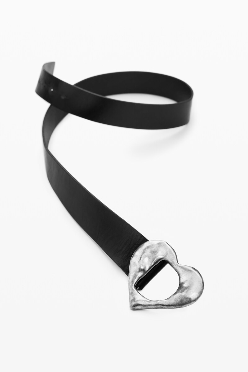 牛革製 / 3サイズ展開】ハートレザーのベルト 2026SS 新作