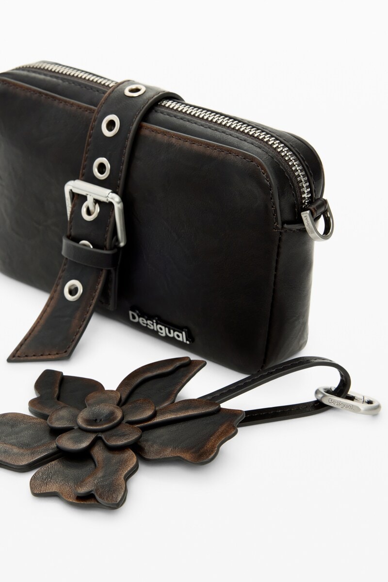 デシグアル（Desigual）/カードホルダー付きスタッズウォレット カードホルダー付きスタッズウォレット | デシグアル(Desigual