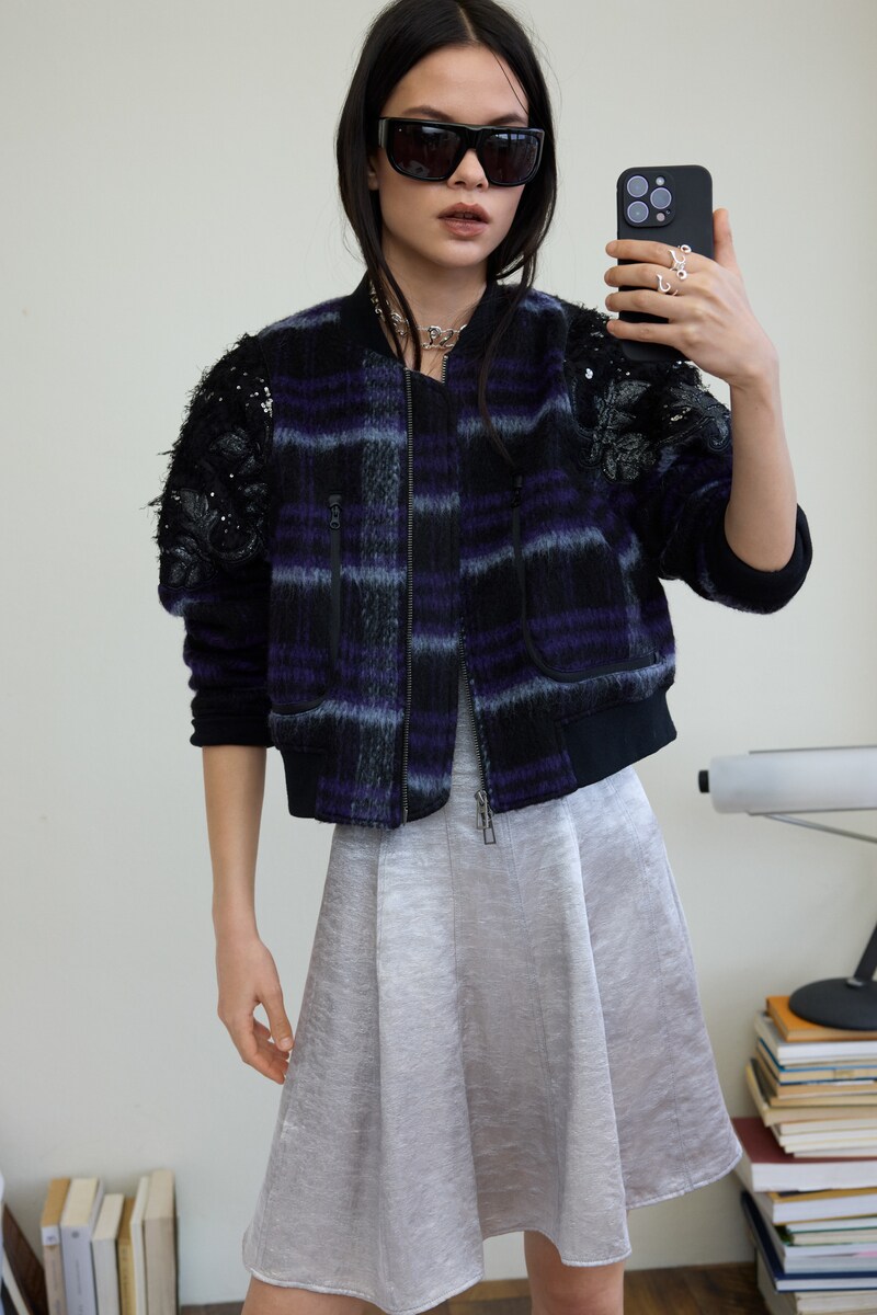 【NEW】デシグアル（Desigual）/【羊毛MIX/5サイズ展開】刺繍入りチェック柄ボンバージャケット 2026SS 新作 羊毛MIX/5サイズ展開】刺繍入りチェック柄ボンバージャケット 2026SS