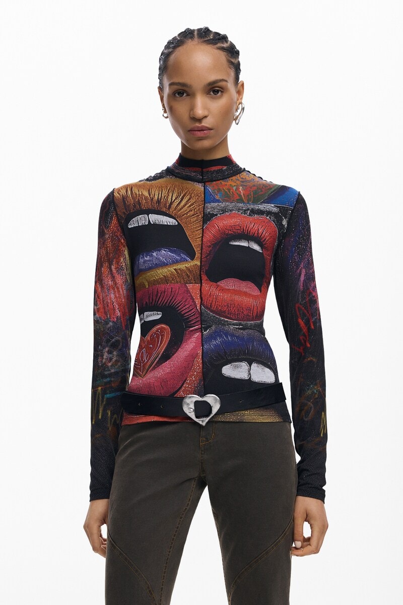 【NEW】デシグアル（Desigual）/【5サイズ展開】リップ柄プリント 長袖ハイネックTシャツ 2026SS 新作 5サイズ展開】リップ柄プリント 長袖ハイネックTシャツ 2026SS 新作