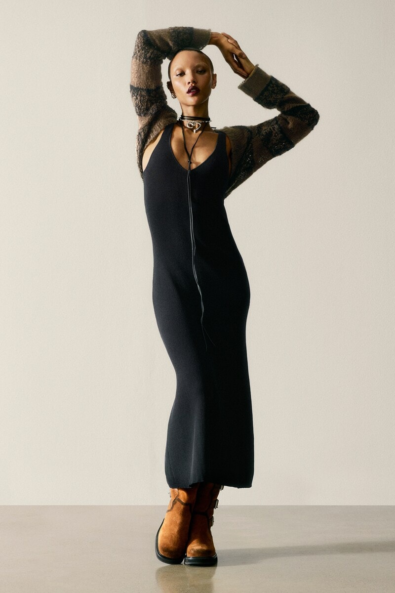 【NEW】デシグアル（Desigual）/【3サイズ展開/セット商品】長袖ニット&ワンピース セット  2026SS 新作 3サイズ展開/セット商品】長袖ニット&ワンピース セット 2026SS 新作