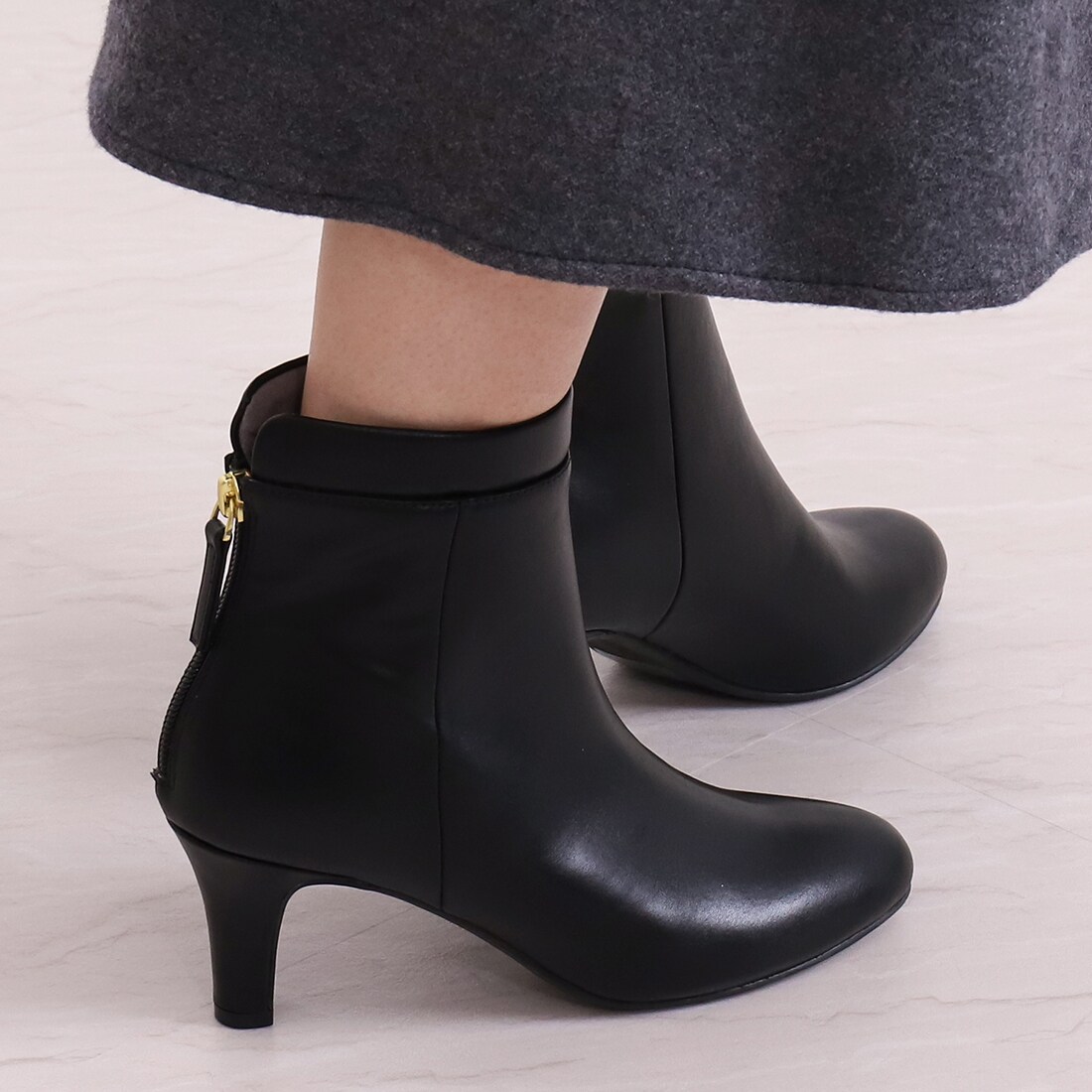 バックファスナーラウンドトゥショートブーツ | アルテミス by