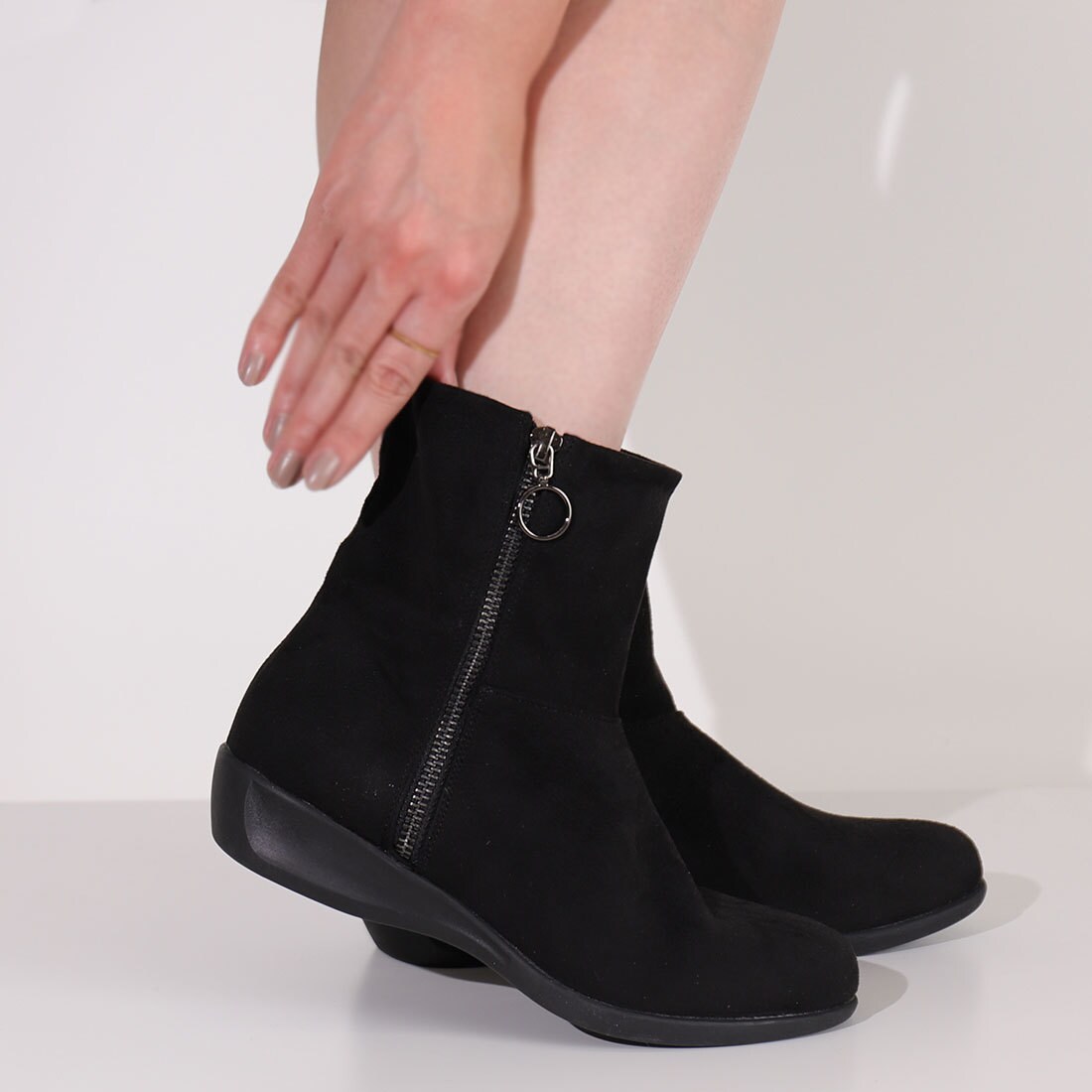 美品 DIANA ダイアナ ロングブーツ スクエアトゥ 本革 黒 23.5 ダイアナ DIANA ロングブーツ （黒合皮スエード） -アウトレット