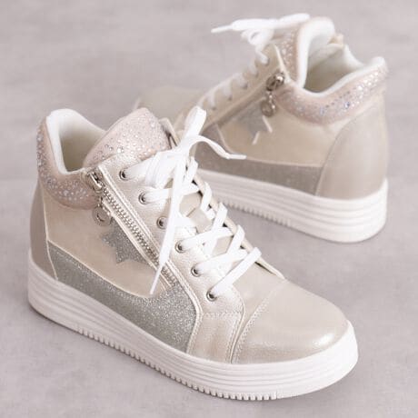 LL̃Xg[ƃTCh̐`[tŁAJWAȃnCJbgXj[J[S[WXɃNXAbvBܐƂƂ̃Of[VJ[ATCh̃𓯌nFł܂Ƃ߂ّfނ̃Rrl[VX^CbVȂPłBfjŃJWAɁAOXJ[gŃtF~jɍ킹̂߁B3cm̌\[ɁA3cm̃Cq[邱ƂŃg[^6cm̋rʂ܂BCq[Ȃ̂ŁAłX^CAbv̂ƂBC\[̑SʂɌ3.5mm̍NbVAɌ5mm̍NbV\荇킹āAӂӂŉKȗSnBn̑fނɂ́Ȁ_炩W[WfނgpAɂӂӂ̃X|WgpBɗD\ŁAfC[[X◷sȂǁAɂSėĂ1łB֗ȓt@Xi[tŁACRقǂɒEł܂BiÕt@Xi[͏̂߉܂BjXg[͑@ׂȂߋՌECɂ\܂BԂA|肵Ȃ悤gp̍ۂɂ͂ӂBSFAܐƂƂ̑fނ̓߂̃Of[VJ[łBfޕsǂł͂܂̂łBBeɂA̓ŐFČꍇ܂B炩߂B-INFORMATION-îCɓo^ĂĂēגʒm󂯎邱Ƃł܂̂ŁA񂲓o^IuĥCɓo^ViēׂȂǁAȏ󂯎邱Ƃł܂I[^:MU44745]