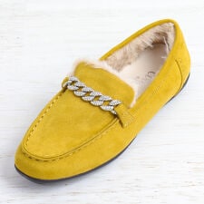 アルテミス by ダイアナ(artemis by DIANA)のビジューチェーン付きファーライニングモカシンローファー