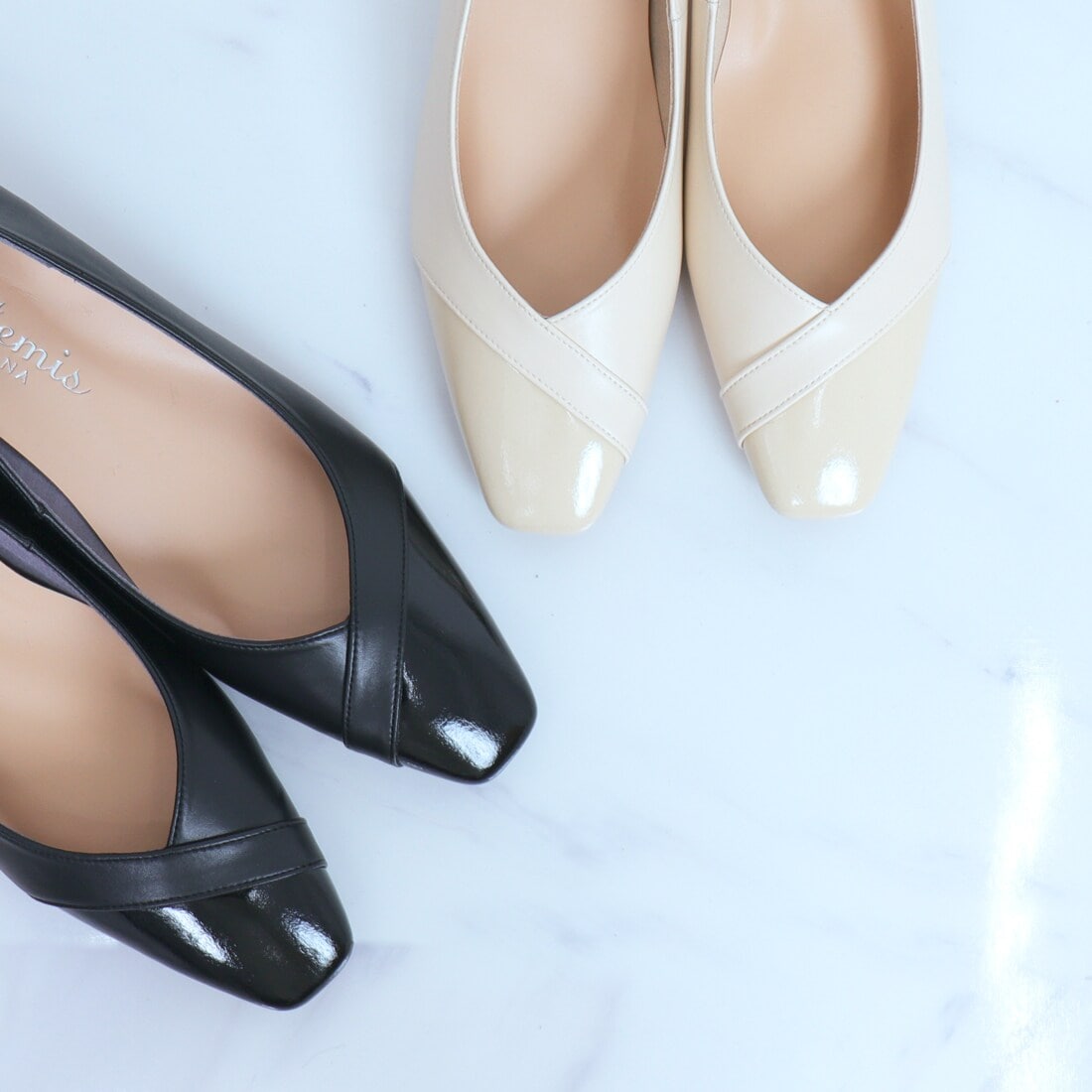 未着用✨ダイアナ ビジューバックル エナメル ローヒールパンプス 24.5