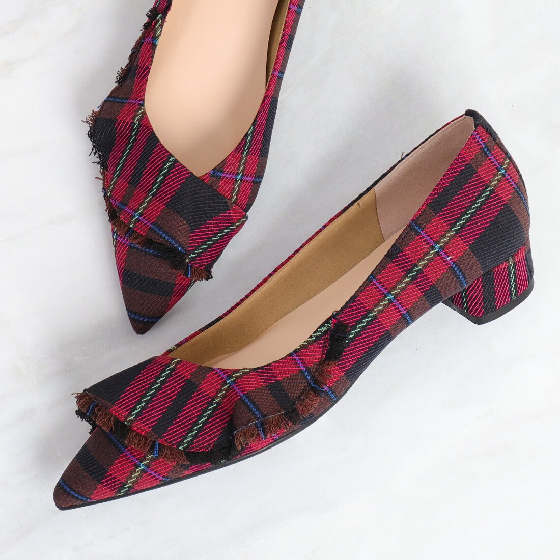 ソフトポインテッドトゥ Uカットローヒールパンプス | アルテミス by