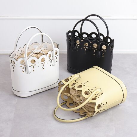 sfUCtEobO㕔̃XJbvƃJbg[NfUCtF~jŏ炵nhobOBE{̂ƓF̃V_[XgbvtAׂ߂Ȃ̂Ŏ΂ߊ|ĂꂢڂȈہBEE\ȃCi[obO͋ВŒʋΓdԂ◷s̎SłBEВOɃI[v|PbgtĂAL[P[XAbvȂǃTbƏoꂵ̂ɍœKłBE500mlybg{gɁAz|[`ȂǕKvȕ܂傫BsR[fBl[gtEtAXJ[g~VtHuEX̂ꂢڃtF~jR[fɁBEfj~WPbĝꂢڃJWAR[fɏ炵vXBEiȃfUCŁAZj[HȂǂ肵ʂɂ߂łBs@\tEetŎ܂BEJFВE|PbgFВOɃI[v|Pbg~1ETCYF21cm/25cm/}`13cm/E\ȃV_[XgbvS115cmEdF500gi͍vfނgpĂ܂Bv͑fނ̐AԂ߂ƕ\ʂɂЂъ┍ꂪNꍇ܂B\߂܂悤肢܂BBeɂA̓ŐFČꍇ܂B炩߂B-INFORMATION-îCɓo^ĂĂēגʒm󂯎邱Ƃł܂̂ŁA񂲓o^IuĥCɓo^ViēׂȂǁAȏ󂯎邱Ƃł܂B[^:AI5164]