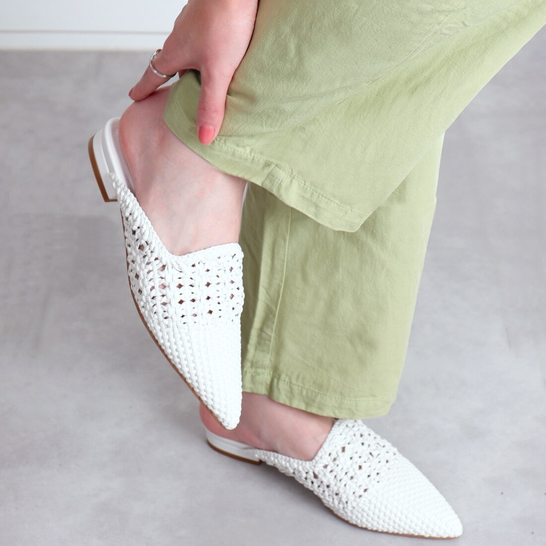 ドット柄ダブルリボンミュールサンダル | アルテミス by