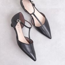 Tストラップ　ポインテッドトゥセパレートパンプス